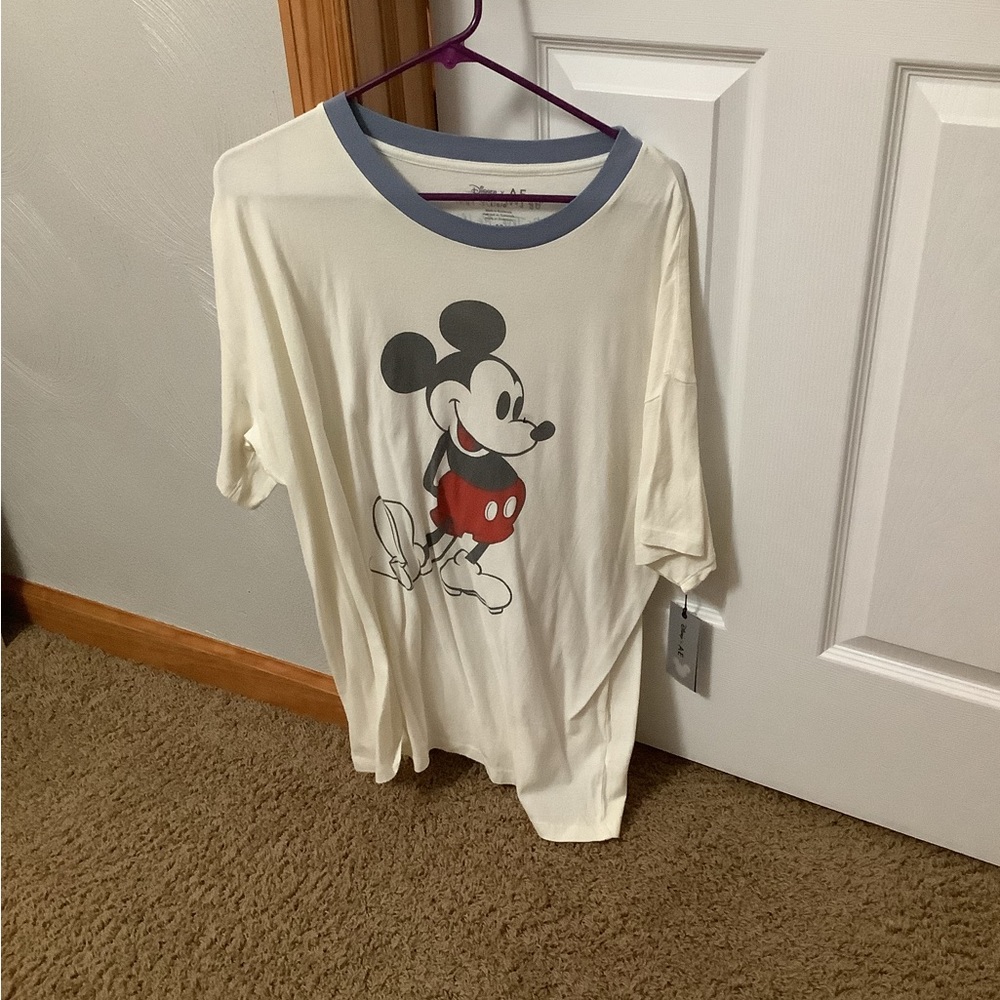 Disney oversized white Mickey Mouse top